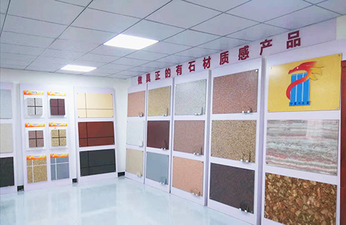 外墻保溫裝飾一體板在施工時應(yīng)注意哪些事項(xiàng)？